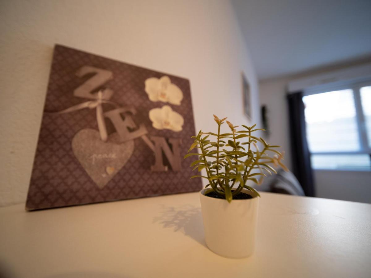 Appartement Tout Equipe Wifi A 6 Min St Charles Marselha Exterior foto